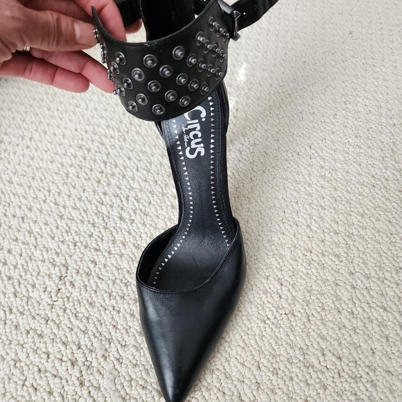 Circus by San Edelman - Picture 3 of 7